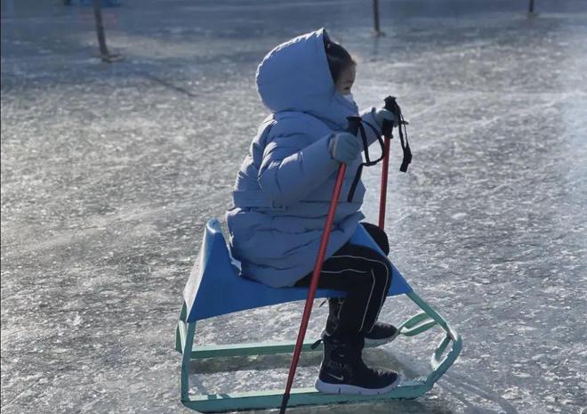 可乐吧打雪仗游戏_可乐打雪仗游戏怎么玩_可乐8打雪仗